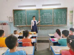 臥龍區(qū)七里園鄉(xiāng)邊莊小學(xué)韓春杰：愛生如子，病魔壓不垮的鄉(xiāng)村女教師