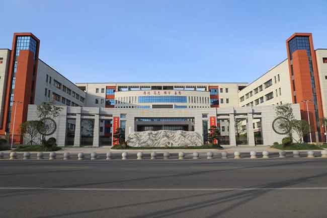 <a href='http://www.tjonlinelistings.com/tags/第二完全學(xué)校/' target='_blank'><u>南陽(yáng)市第二完全學(xué)校</u></a>高中部